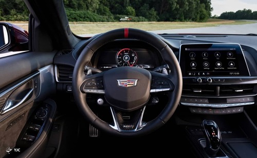 مقایسه کادیلاک 2022 CT5 با جنسیس G70 + فیلم