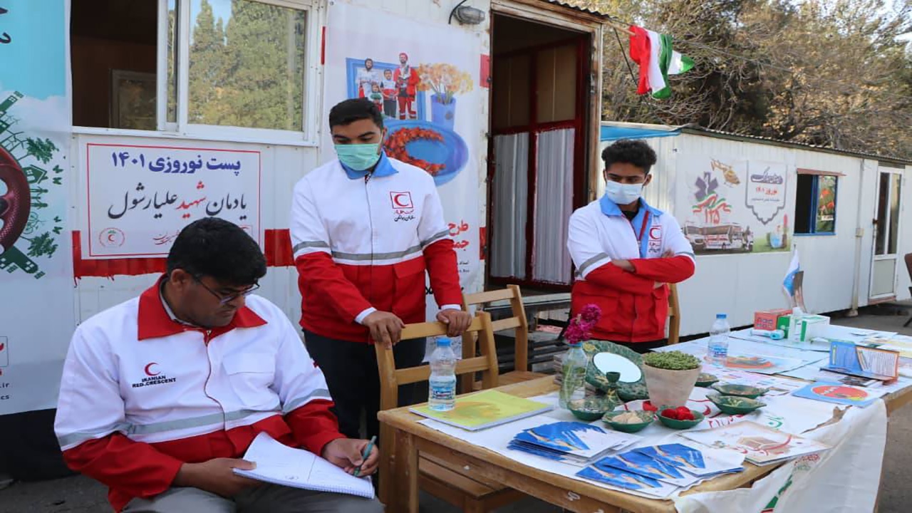 مراجعه بیش از ۱۲ هزار مسافر به پست‌های نوروزی هلال احمر کرمان