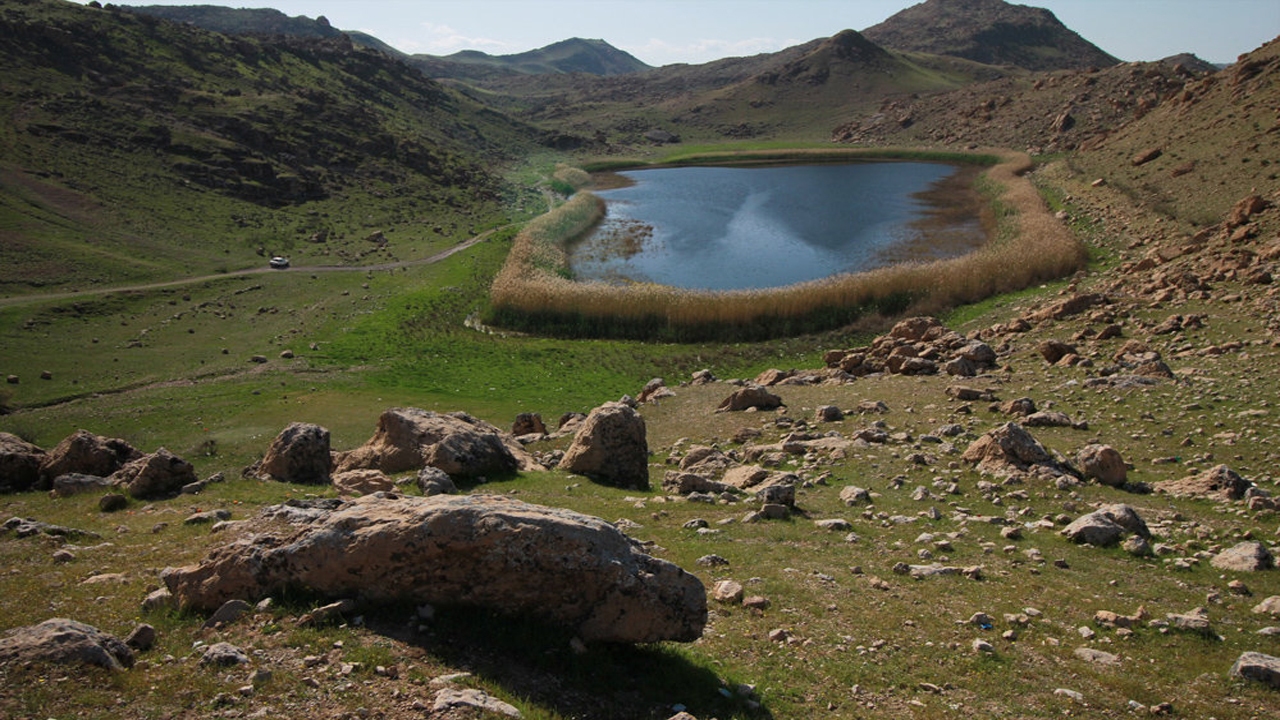 تالاب‌های لرستان چشم به راه گردشگران