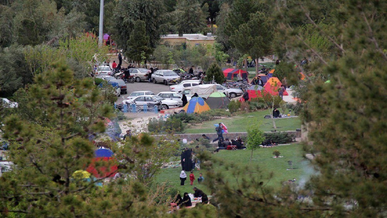 اسکان ۳۲هزار مسافر نوروزی در بوستان‌های قم