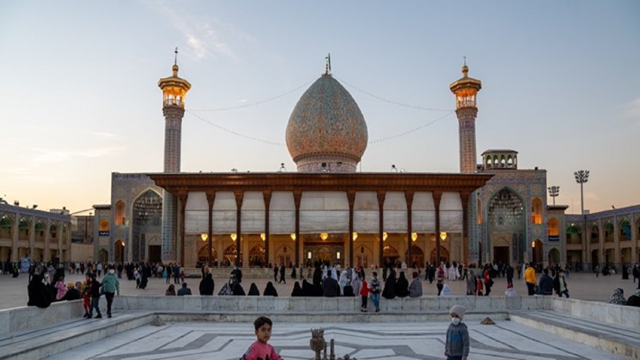 ماهی که شاهِ چراغ شد