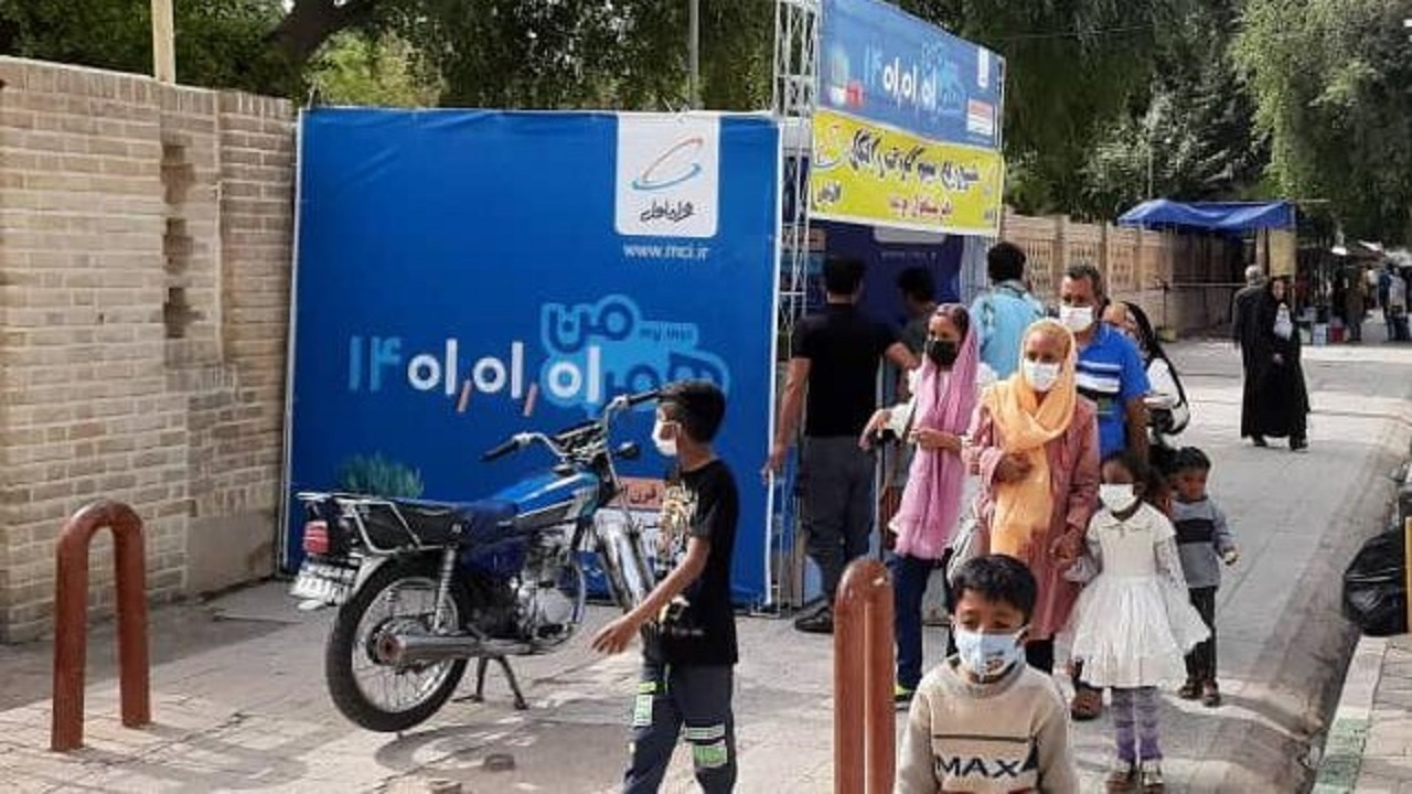 برپایی موقت ۸ غرفه ارائه خدمات رسانی به مشترکان همراه در خوزستان