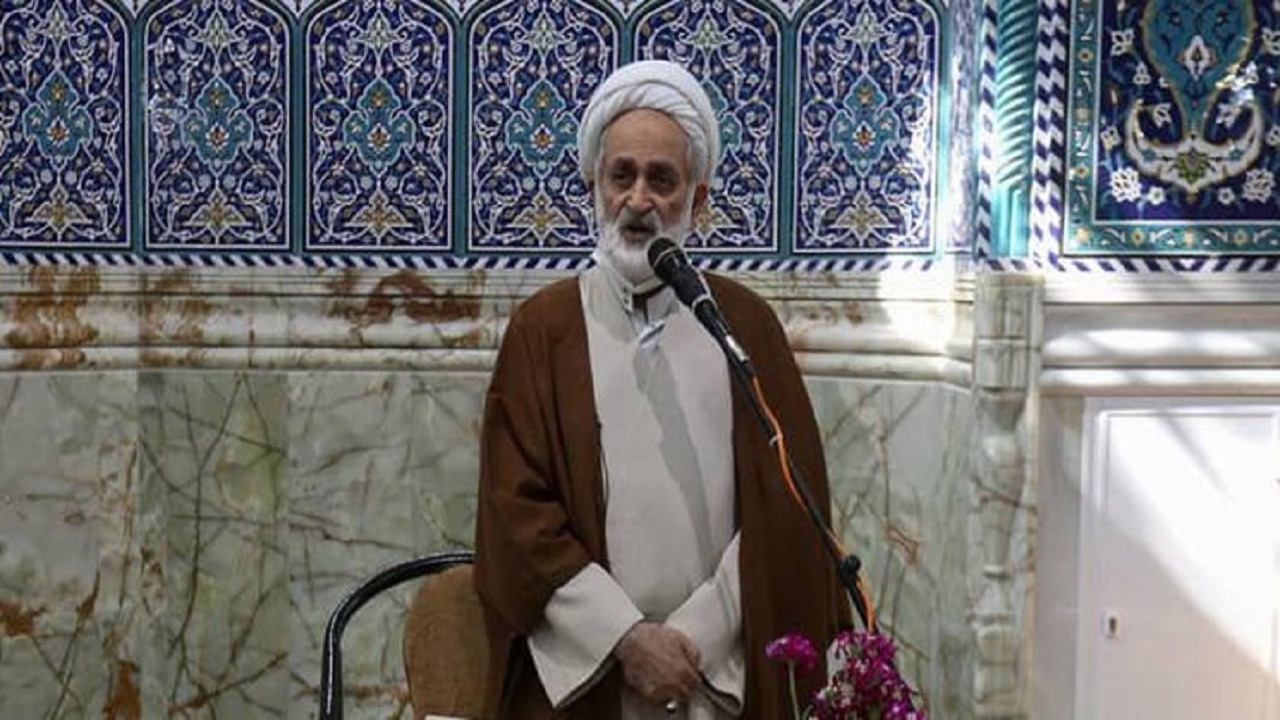 وحدت محور فعالیت‌ نیروهای انقلابی باشد