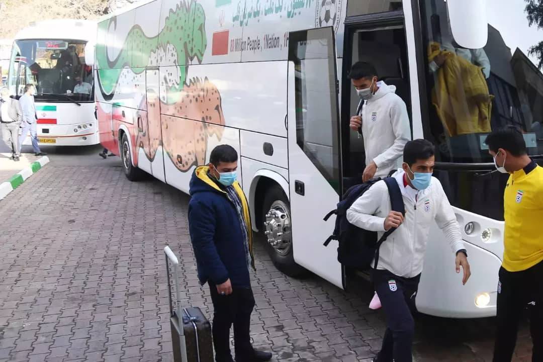 تیم ملی فوتبال لحظاتی پیش وارد مشهد شد+ عکس