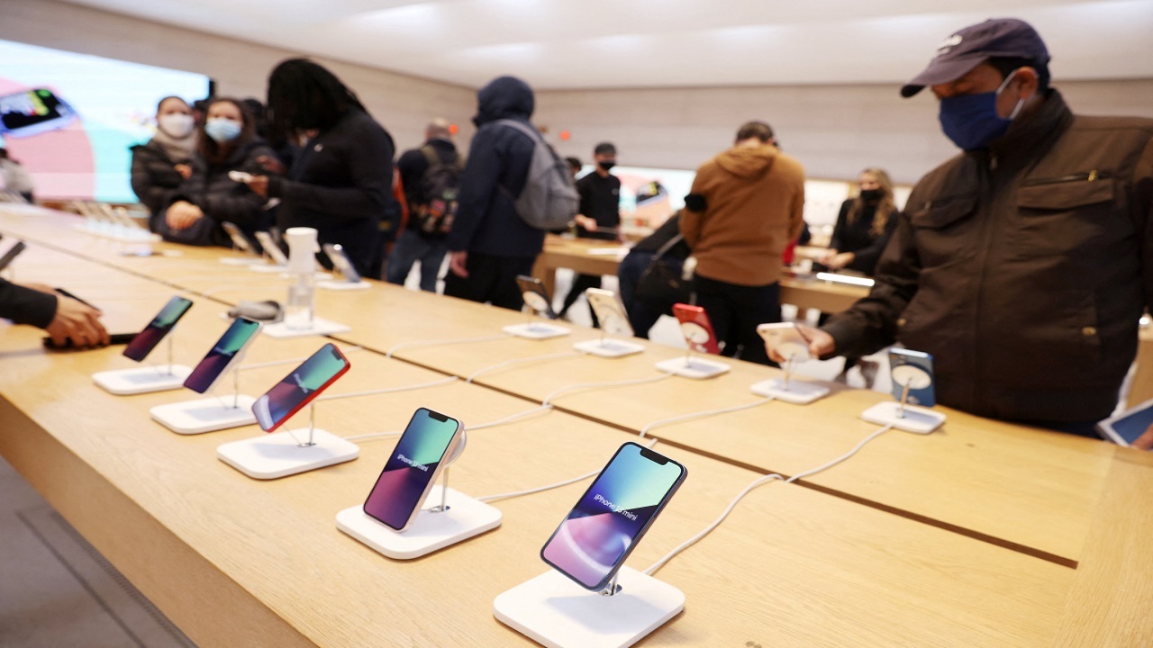اپل آیفون هایش را به صورت سرویس اشتراکی به فروش می‌رساند