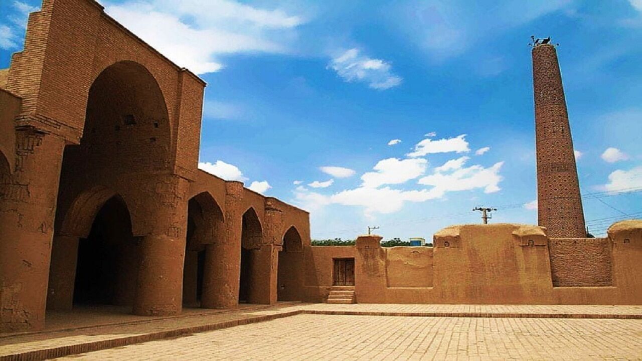 ۶۴هزار مسافر نوروزی از دامغان بازدید کردند