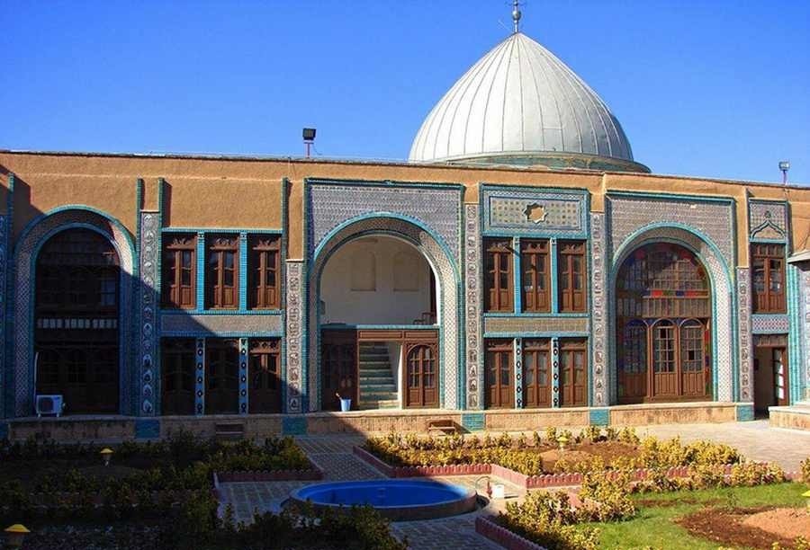 تکیه معاون الملک؛ بنای تاریخی کرمانشاه تکیه معاون الملک؛ بنای تاریخی کرمانشاه