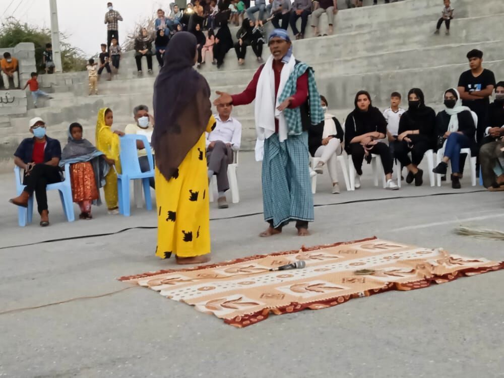 دومین جشنواره استانی تئاتر خیابانی سابات در میناب آغاز شد