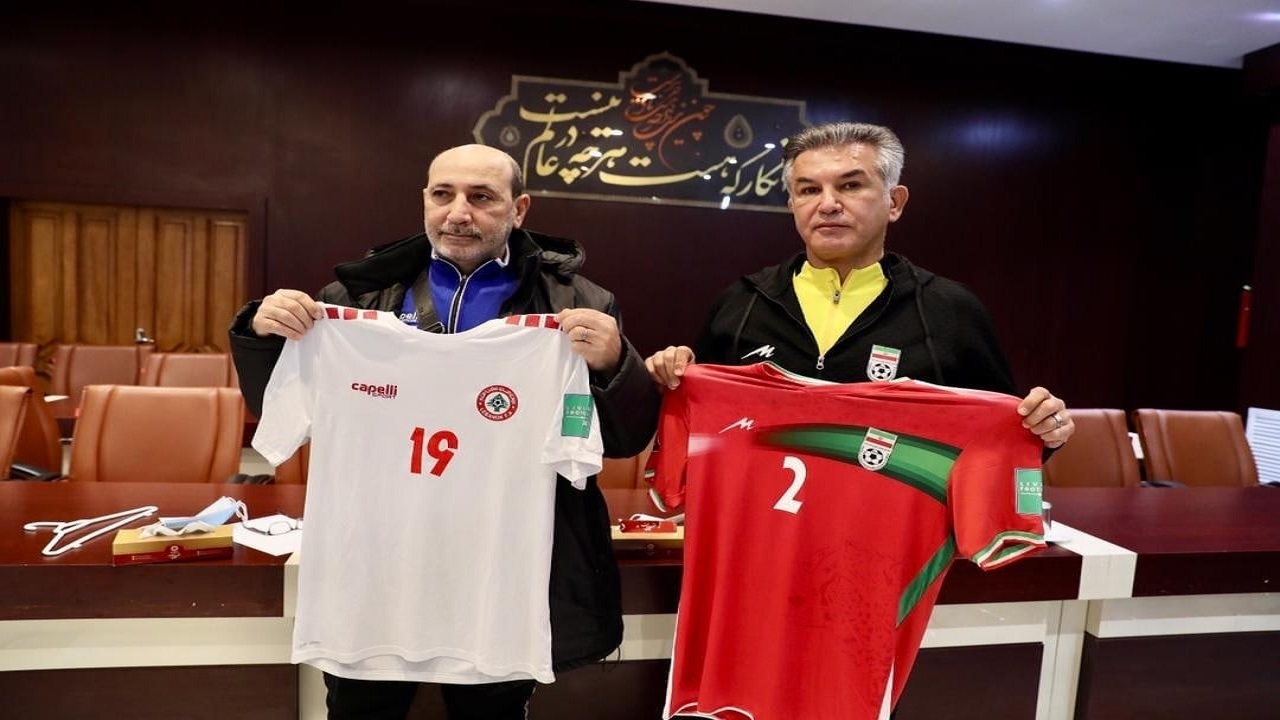 ایران مقابل لبنان قرمز می‌پوشد