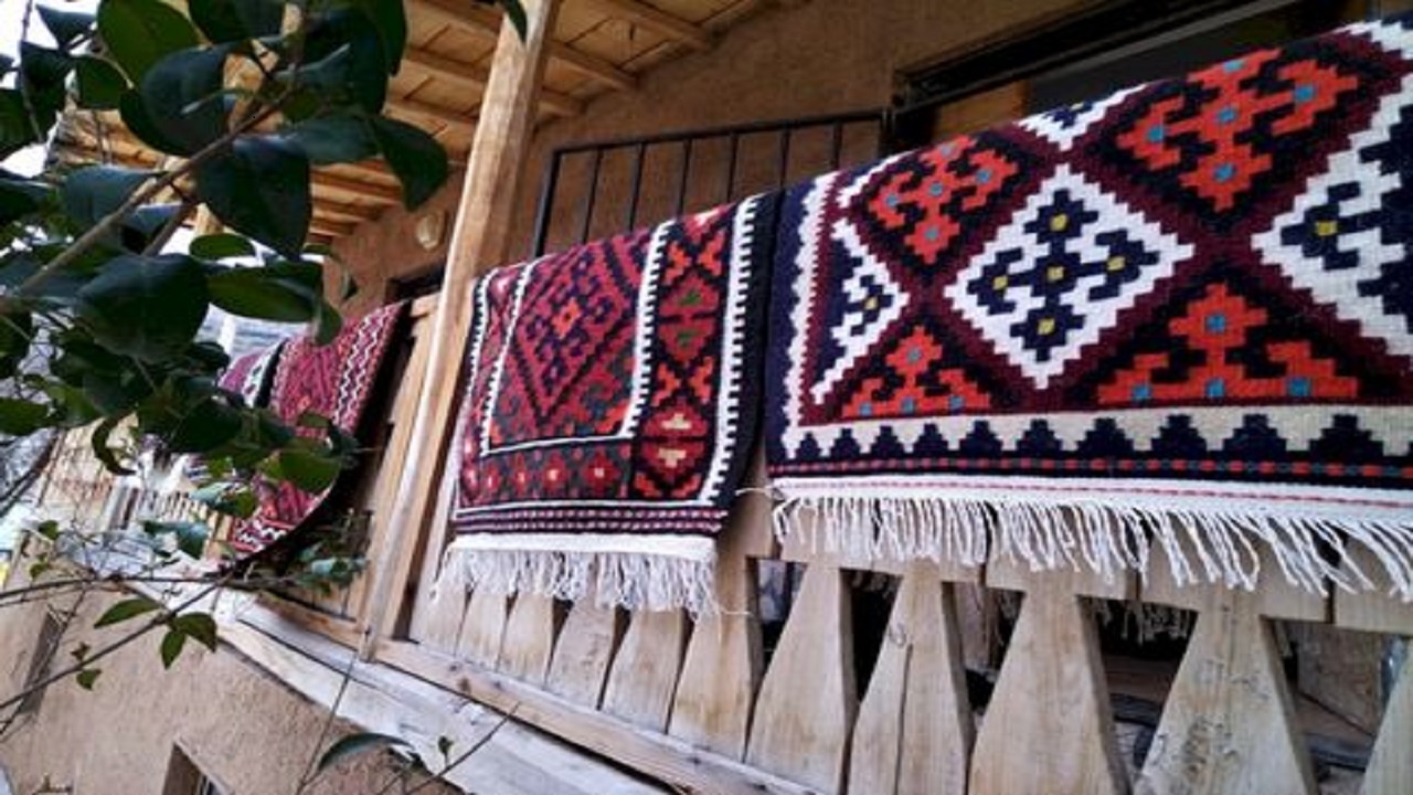 برگزاری جشنواره گلیم در روستای ملی اندج