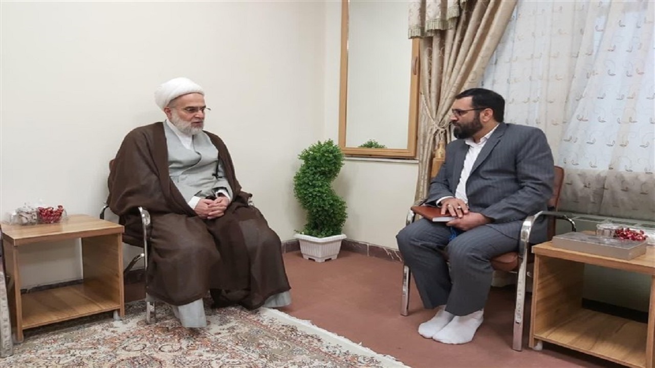 رسیدگی به بهبود وضعیت فعالان عرصه فرهنگ و هنر کردستان در اولویت قرار گیرد