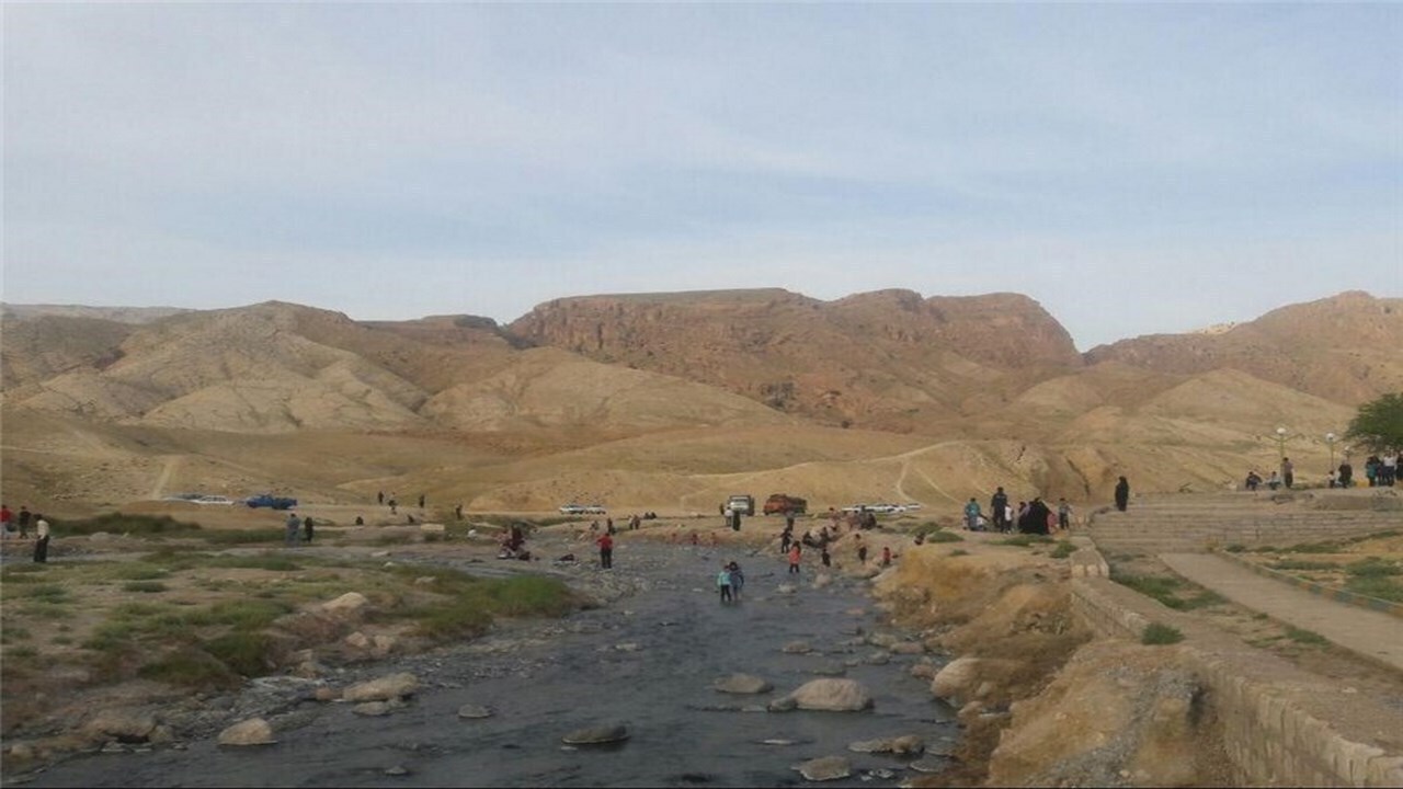 بازدید ۱۰۰ هزار گردشگر از جاذبه‌های تاریخی آبدانان