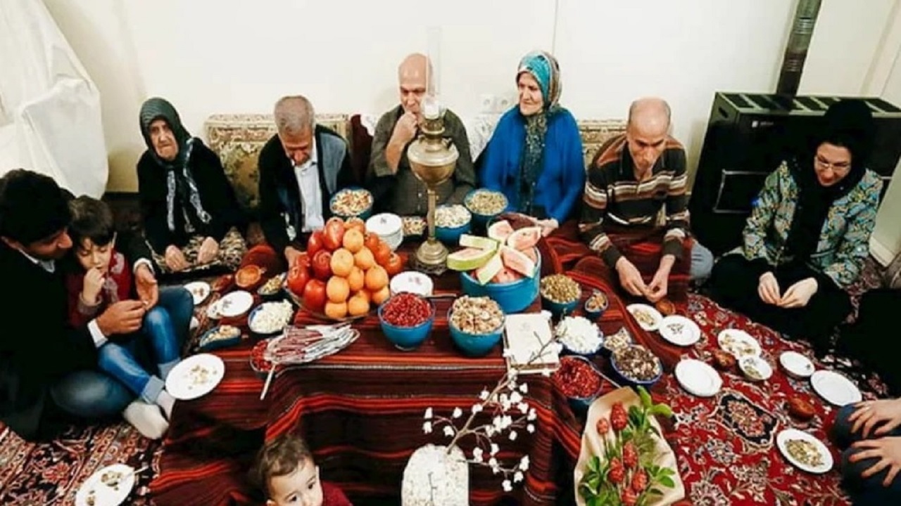 بدرقه پاییز هزار رنگ در بلندترین شب سال