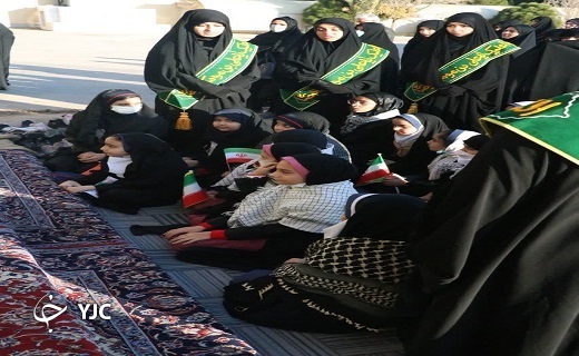 استقبال و وداع دانش آموزان یزدی با پیکر شهید گمنام+تصویر