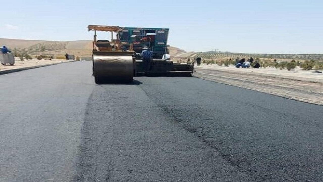 بهسازی و آسفالت ۱۸۳ کیلومتر راه ارتباطی در استان اردبیل