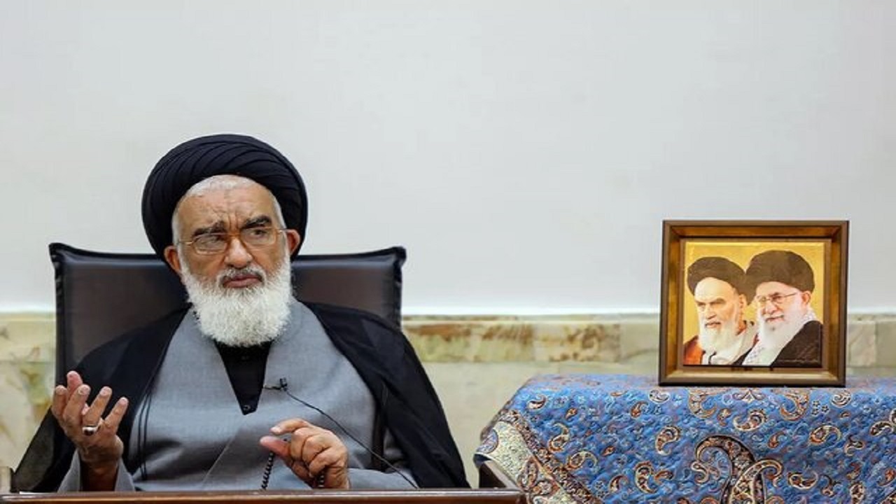 فرمایشات رهبر معظم انقلاب و مراجع عظام تقلید درباب زیارت جمع آوری شود