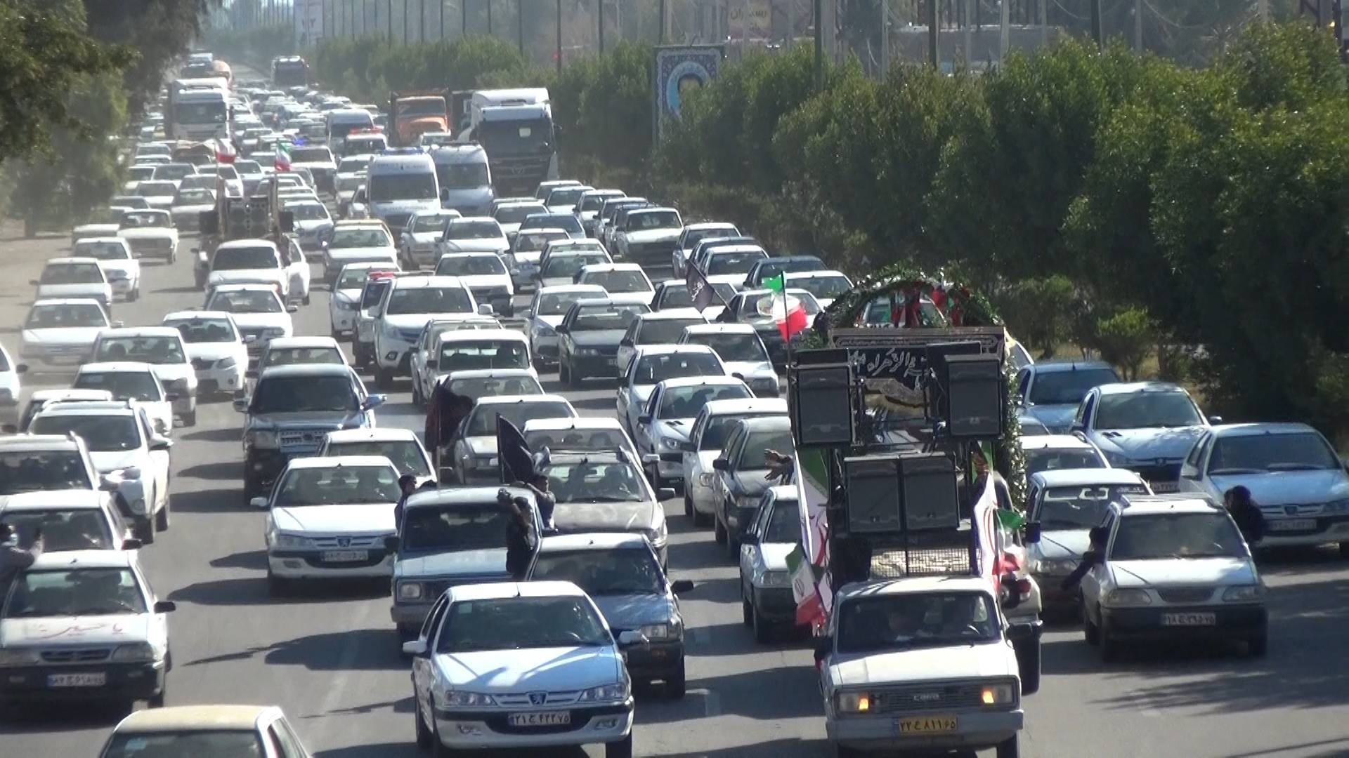 تشییع شهید گمنام در بم