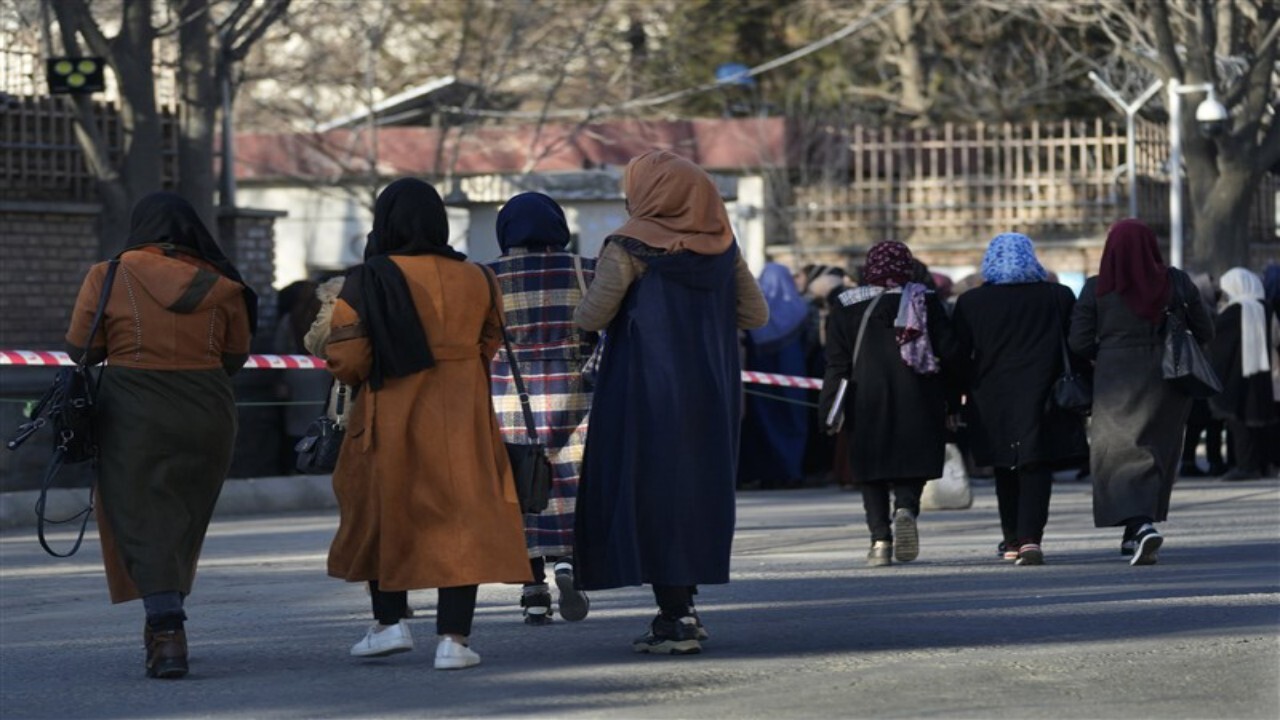 پاکستان، مالزی و قطر به تعلیق تحصیل دختران در افغانستان واکنش نشان دادند
