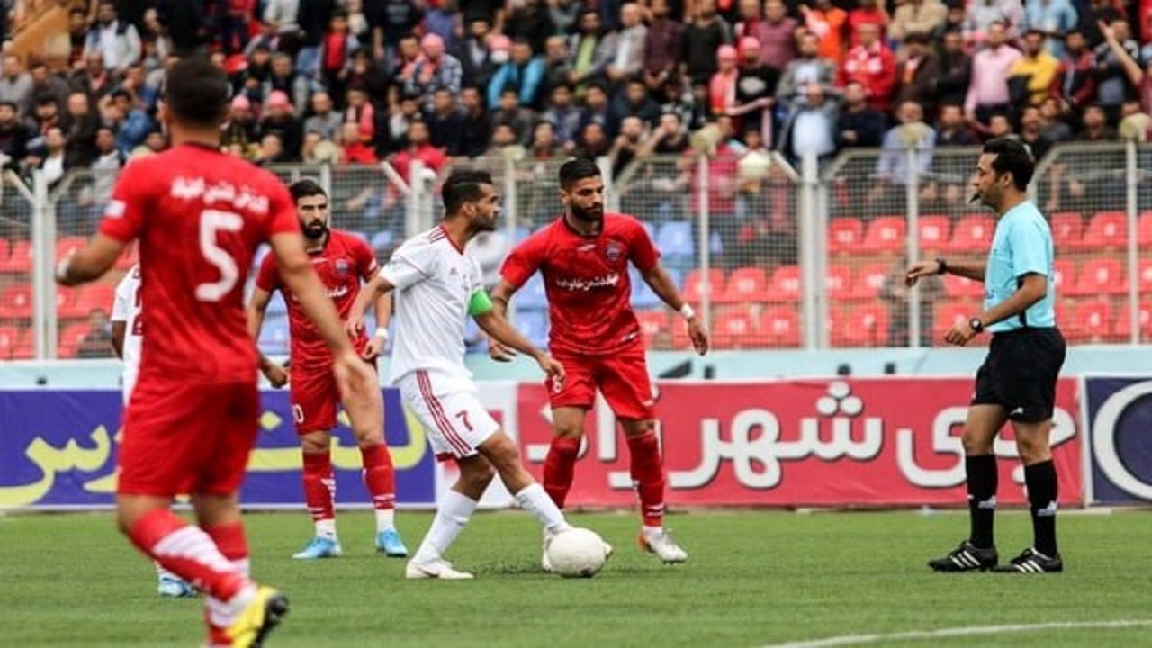 جدال نساجی و تراکتور در قائمشهر
