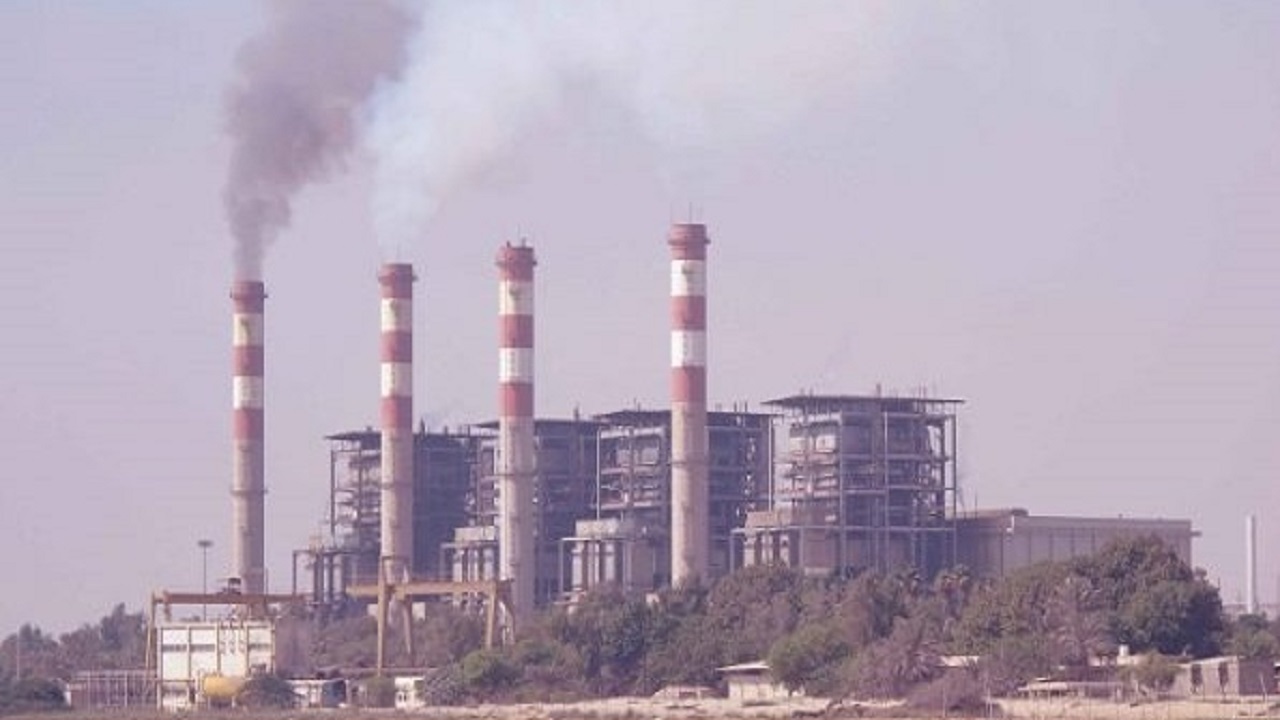 صنایع غرب بندرعباس اخطار زیست محیطی گرفتند/ منشاء بوی نامطبوع در بندرعباس مشخص نشد