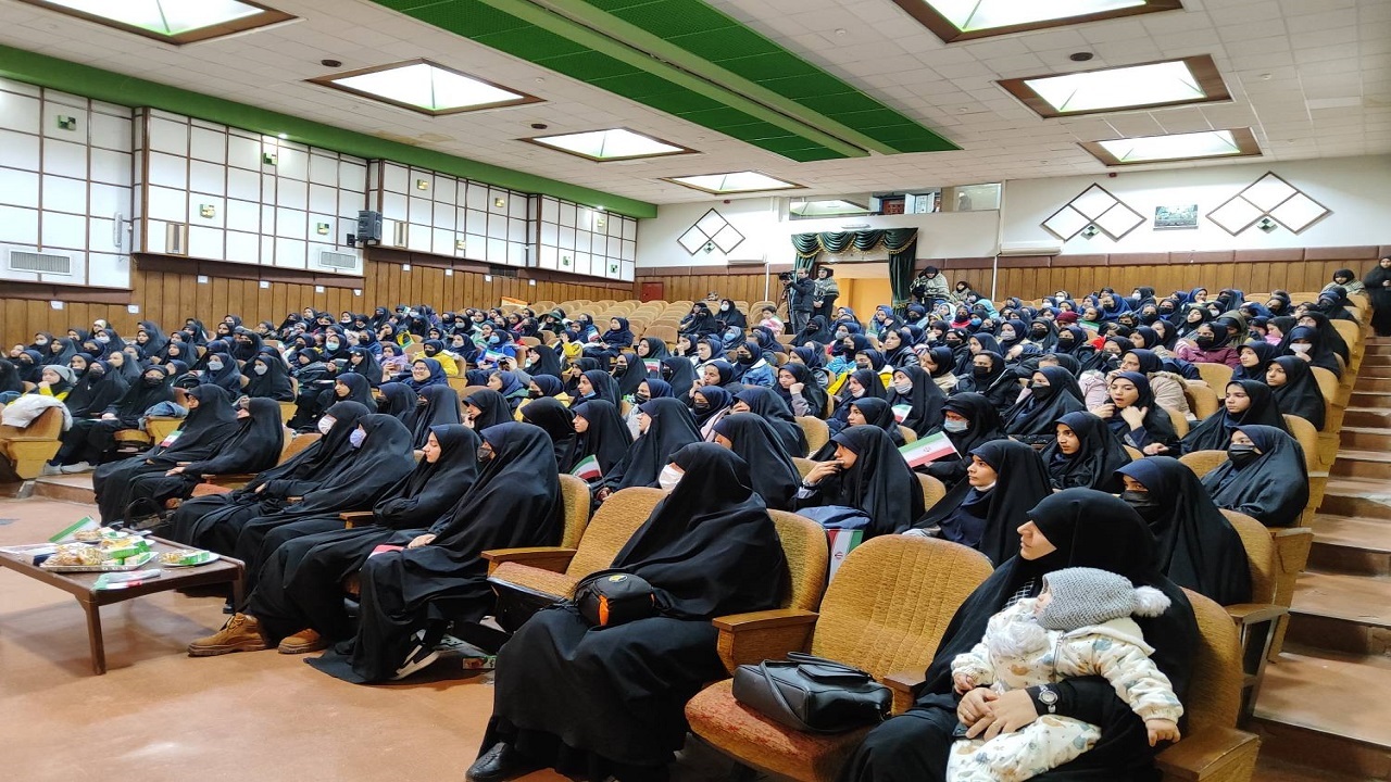 اجتماع دختران حاج قاسم در مشهدالرضا