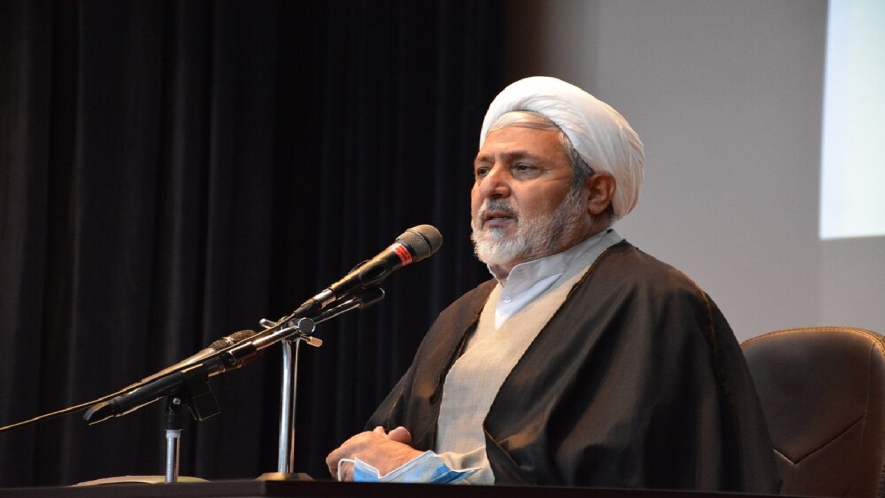 نباید اجازه داد شبکه‌های خبری معاند جامعه را فریب دهند