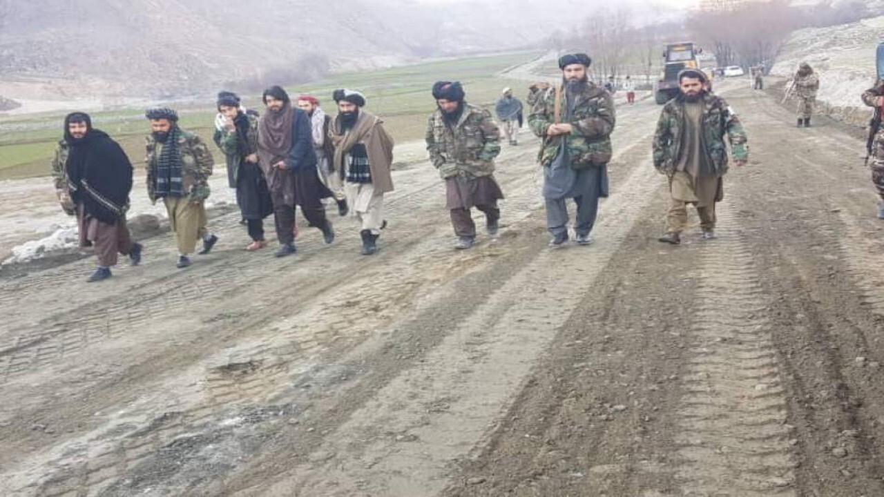 ترمیم سرک تگاپ_کشم به اتمام رسید