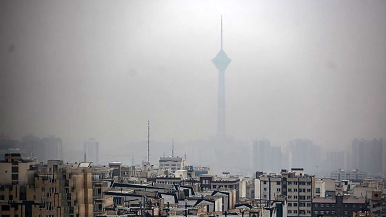 آلودگی هوا، دانش آموزان برخی از مدارس را به درد سر انداخت