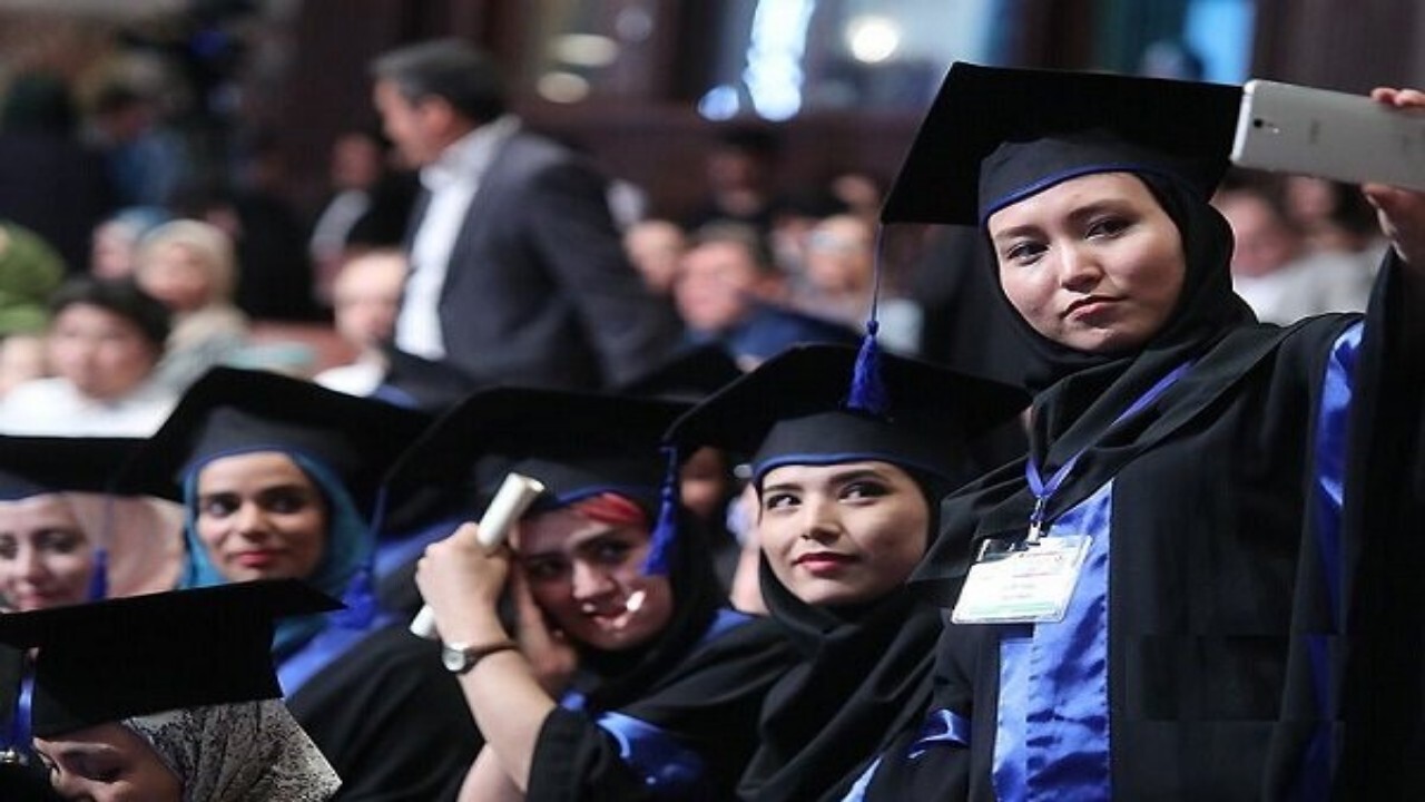 دانشگاه تهران از دختران دانشجوی افغانستانی تقدیر کرد + فیلم
