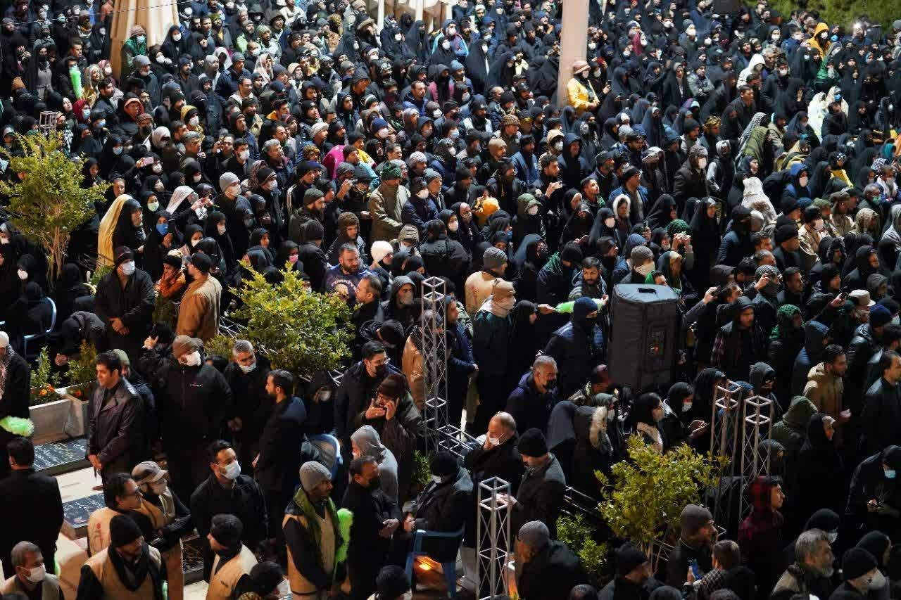 لحظه تلخ شهادت سردار دل ها/ حضور خانواده حاج قاسم در لحظه شهادت در گلزار شهدای کرمان + تصاویر و فیلم