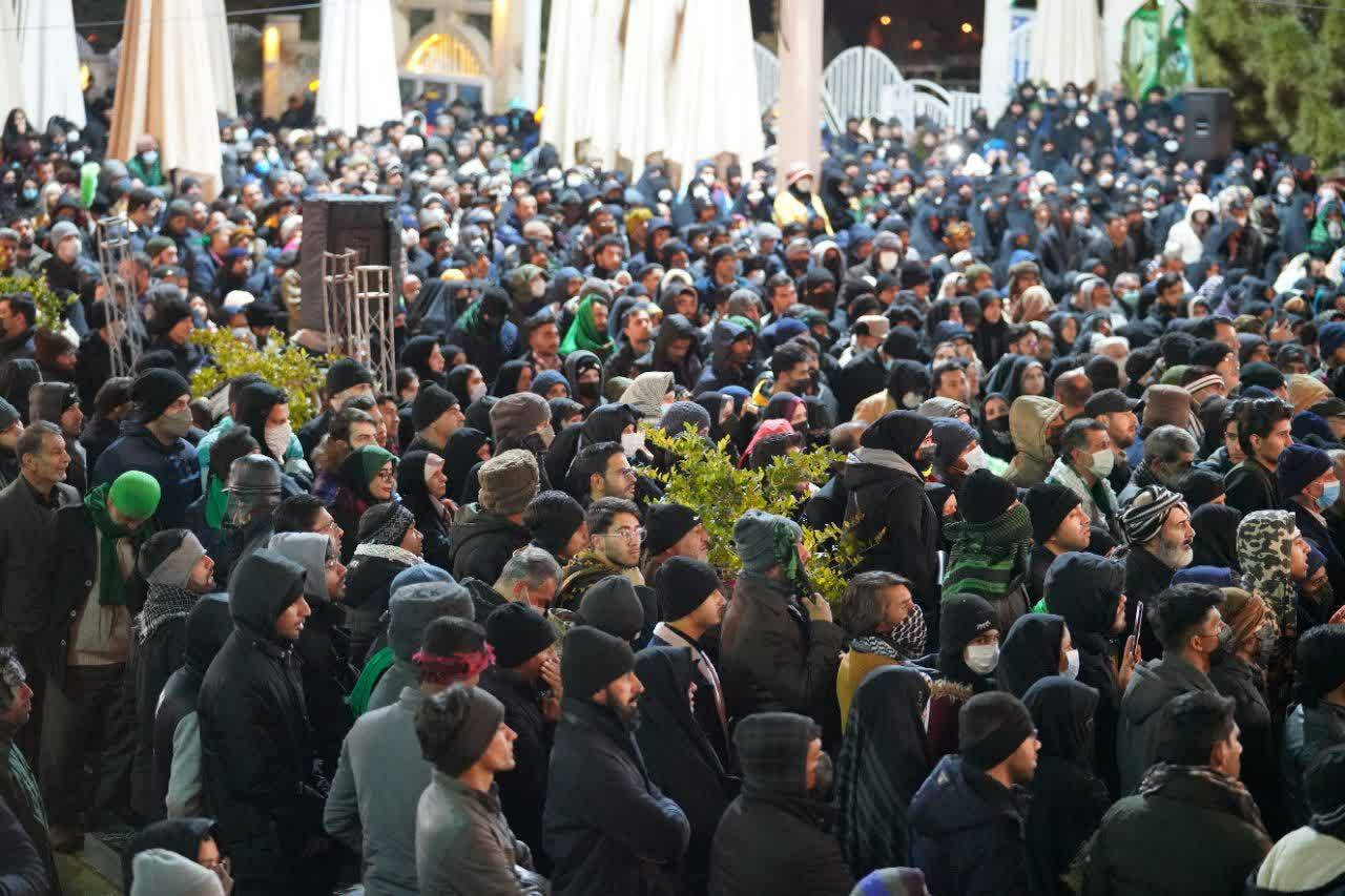 لحظه تلخ شهادت سردار دل ها/ حضور خانواده حاج قاسم در لحظه شهادت در گلزار شهدای کرمان + تصاویر و فیلم