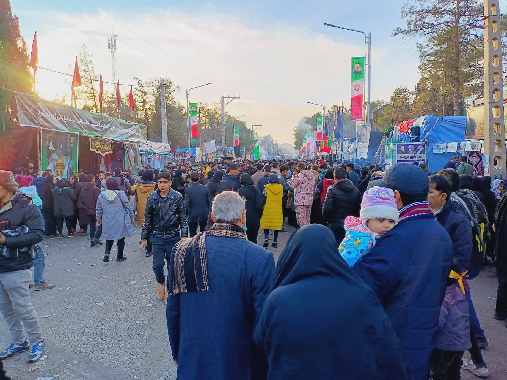 گلزار شهدای کرمان در روز شهادت حاج قاسم + فیلم و تصاویر