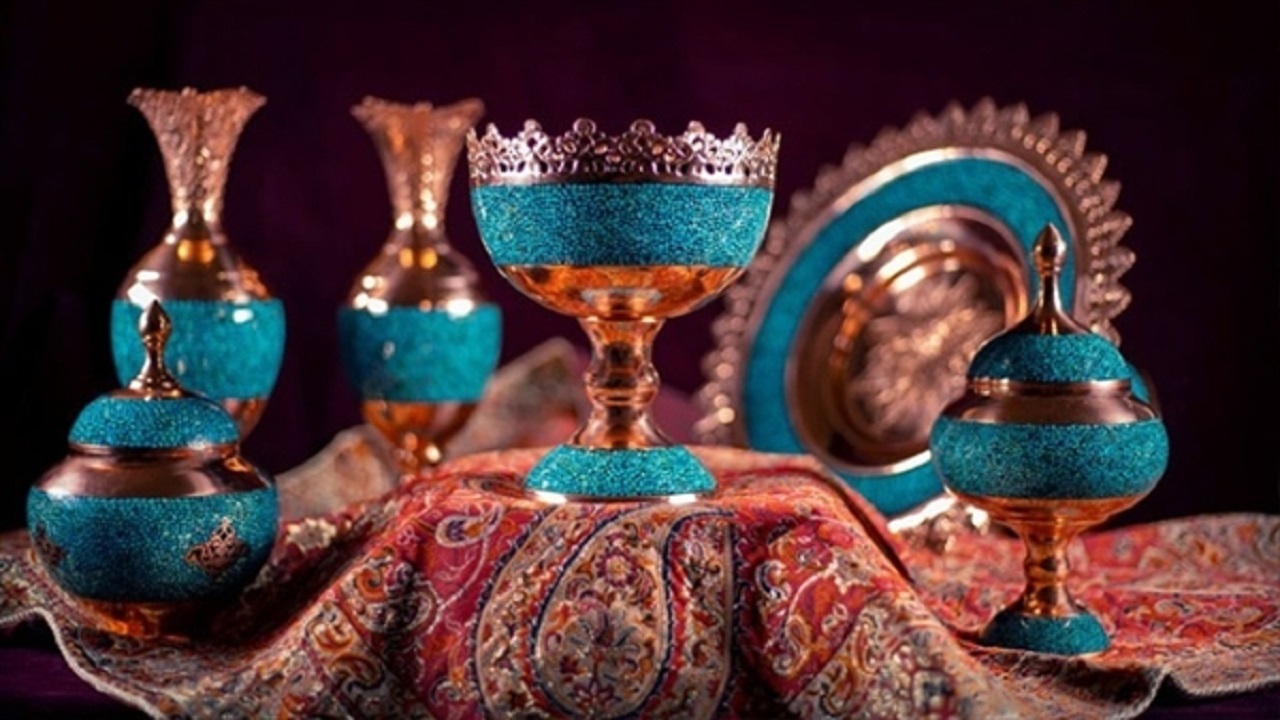 آموزش فیروزه کوبی به هنرمندان بام ایران