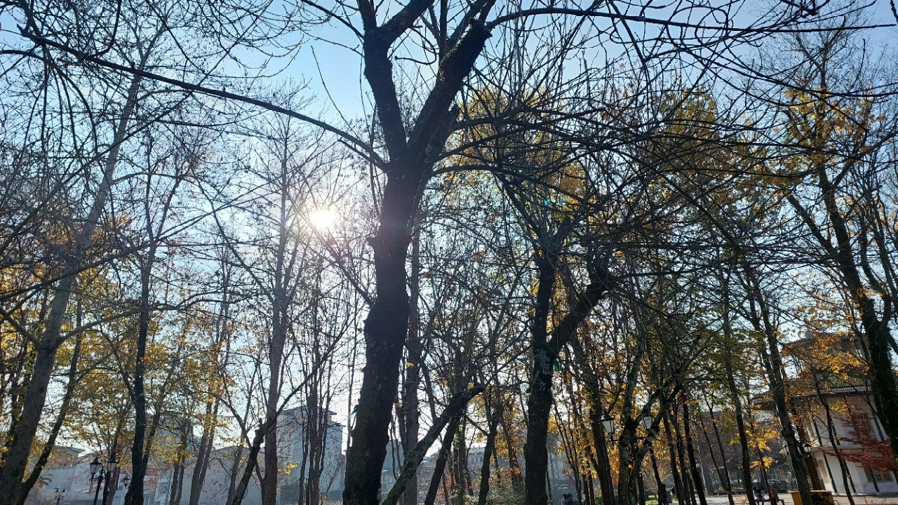 آسمان آفتابی میهمان آسمان گیلان