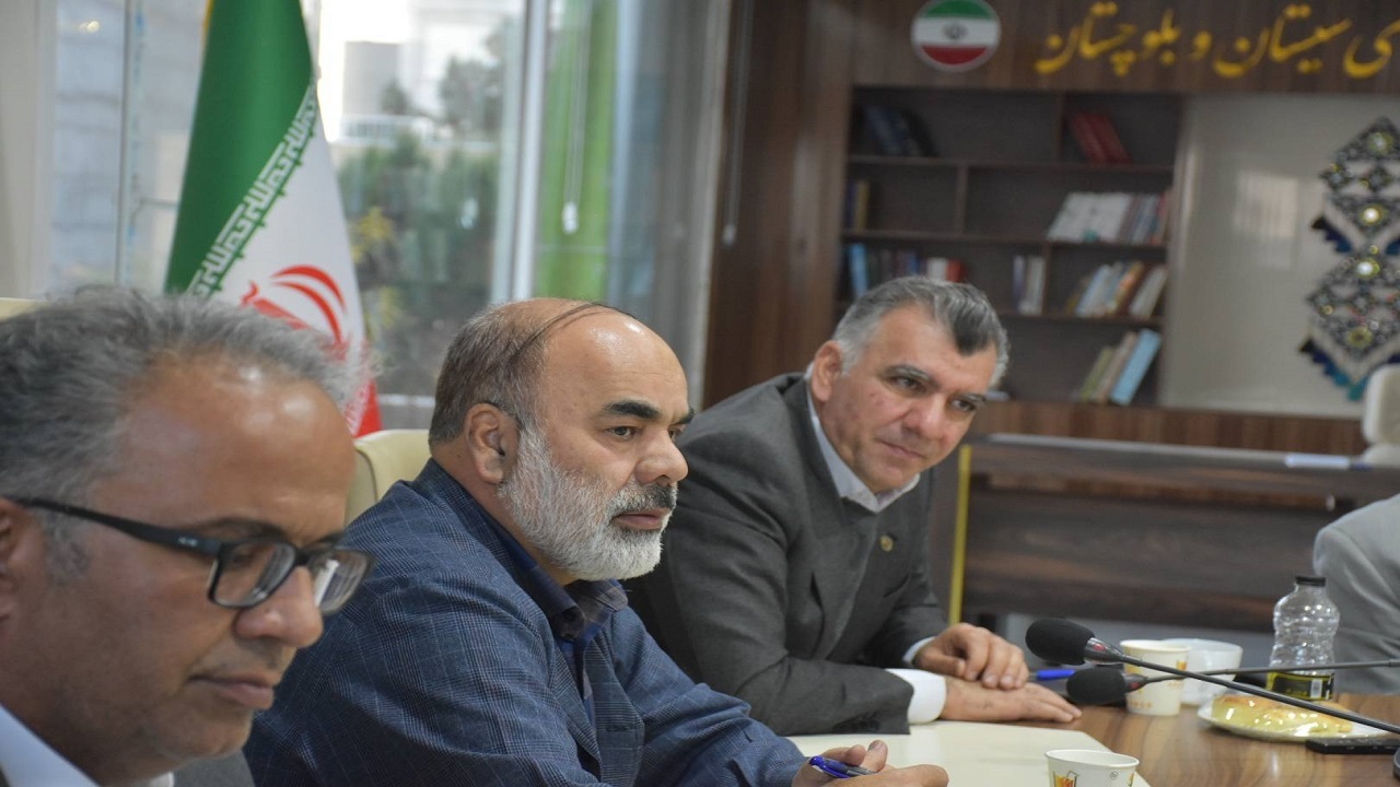 استاندار: کار جهادی در کنار جذب سرمایه‌گذار بخش خصوصی  موجود است