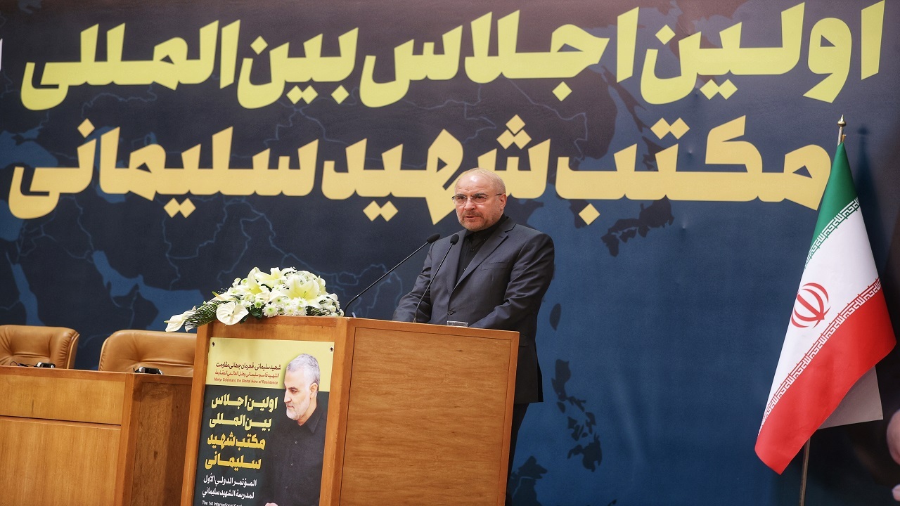 سردار سلیمانی به جبهه مقاومت هویت بخشید