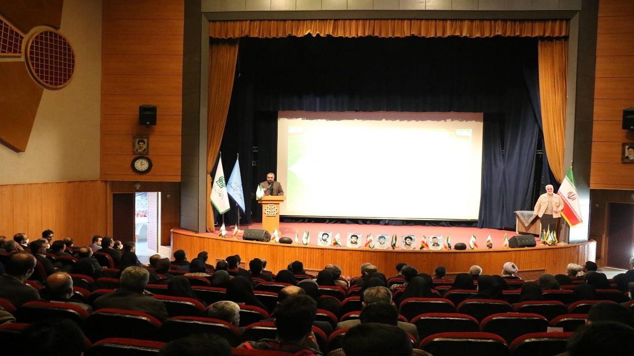 سردار سلیمانی نقشه دشمنان برای تغییر نقشه خاورمیانه را ناکام گذاشت