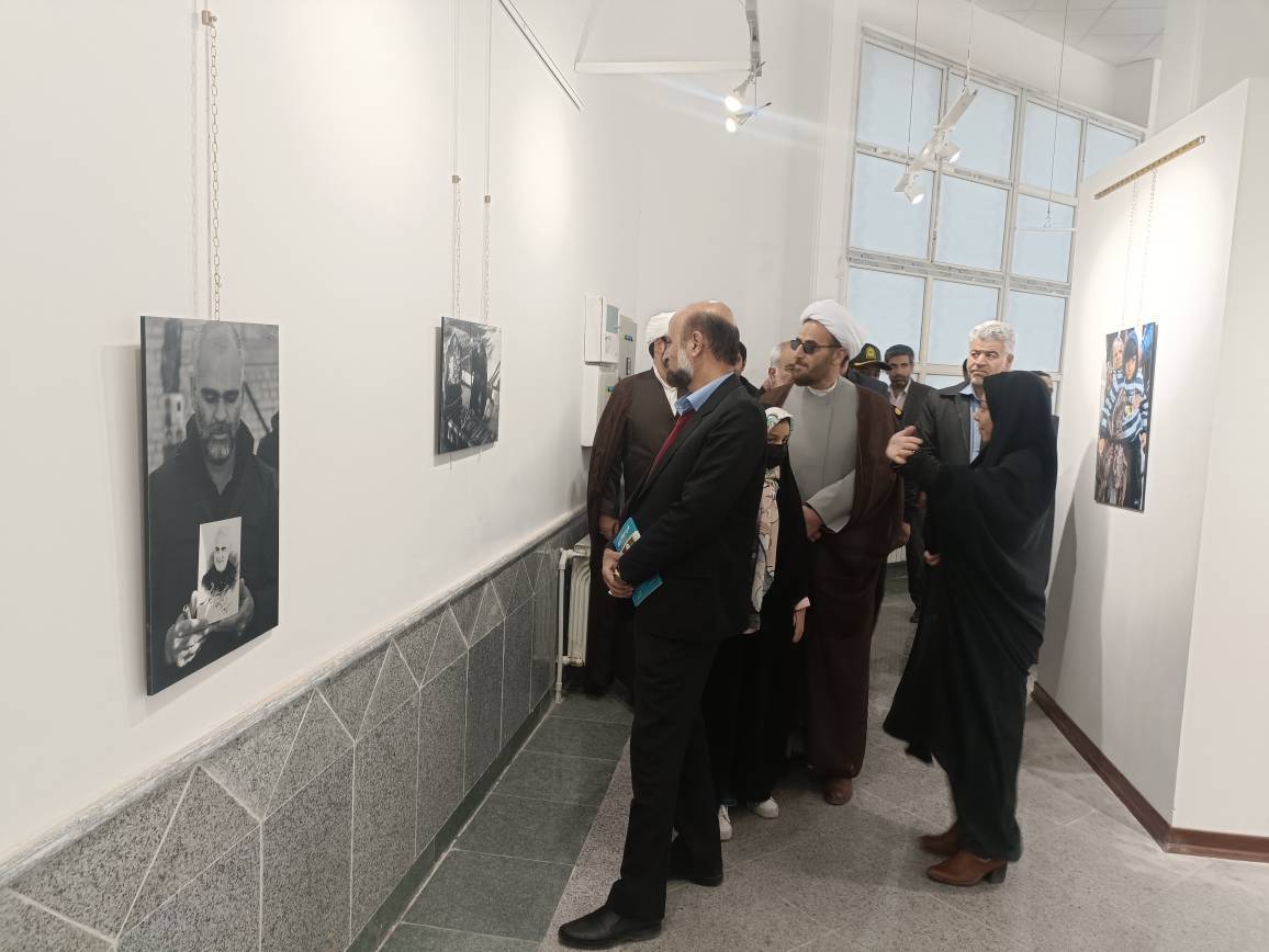 افتتاح نمایشگاه عکاسی یاد آشنا در شهربابک