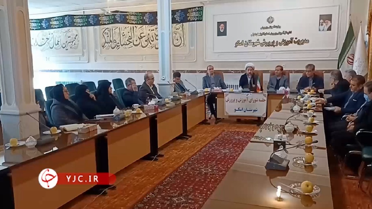 نبود سالن ورزشی دانش آموزی در شهر سهند+فیلم