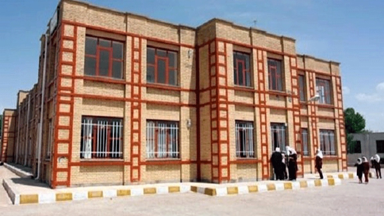 خیران مدرسه‌ساز ۶۳ هزار میلیارد ریال کمک کردند