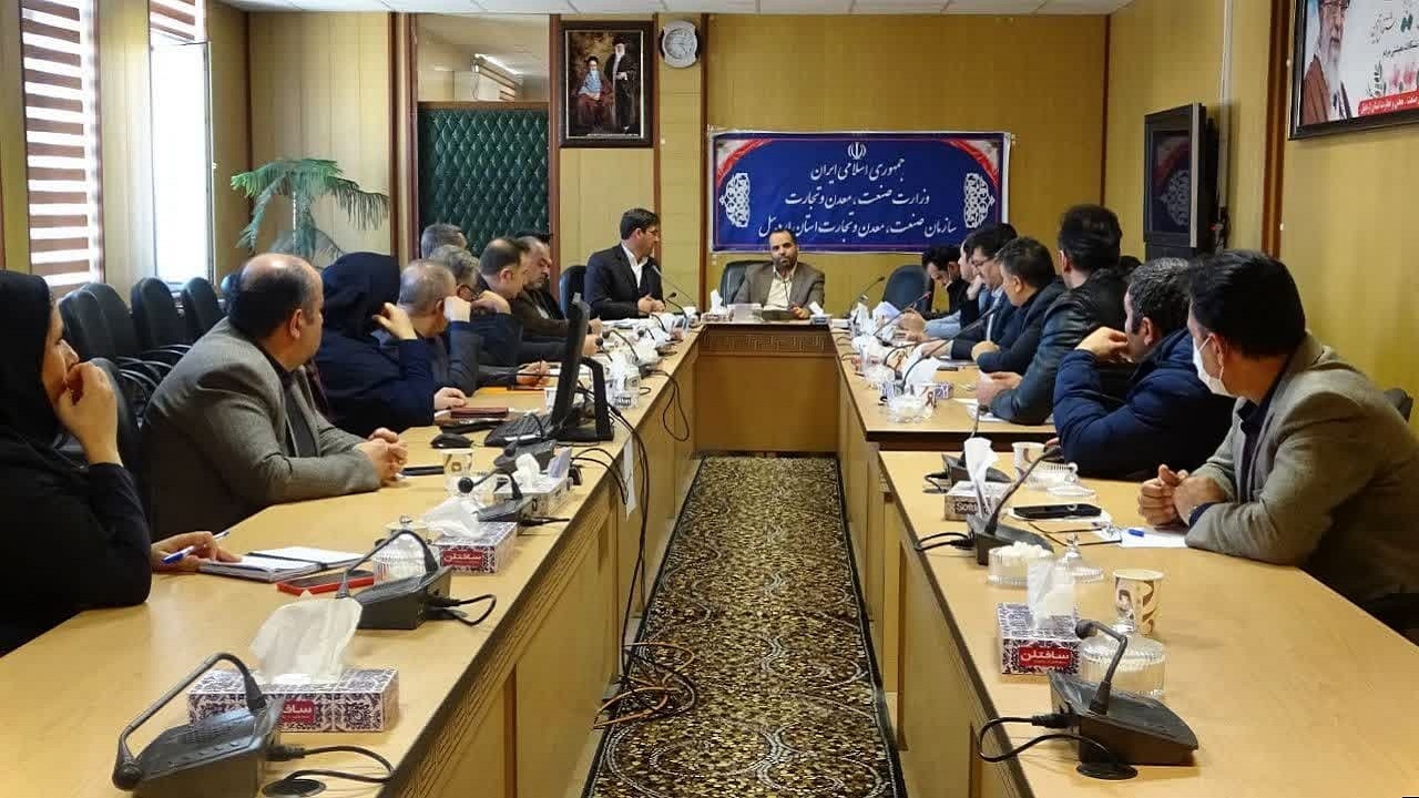 عزم جدی دولت برای فعال‌سازی واحد‌های تولیدی راکد/ مشکلات بیش از ۲۰ واحد تولیدی در اردبیل رفع می‌شود