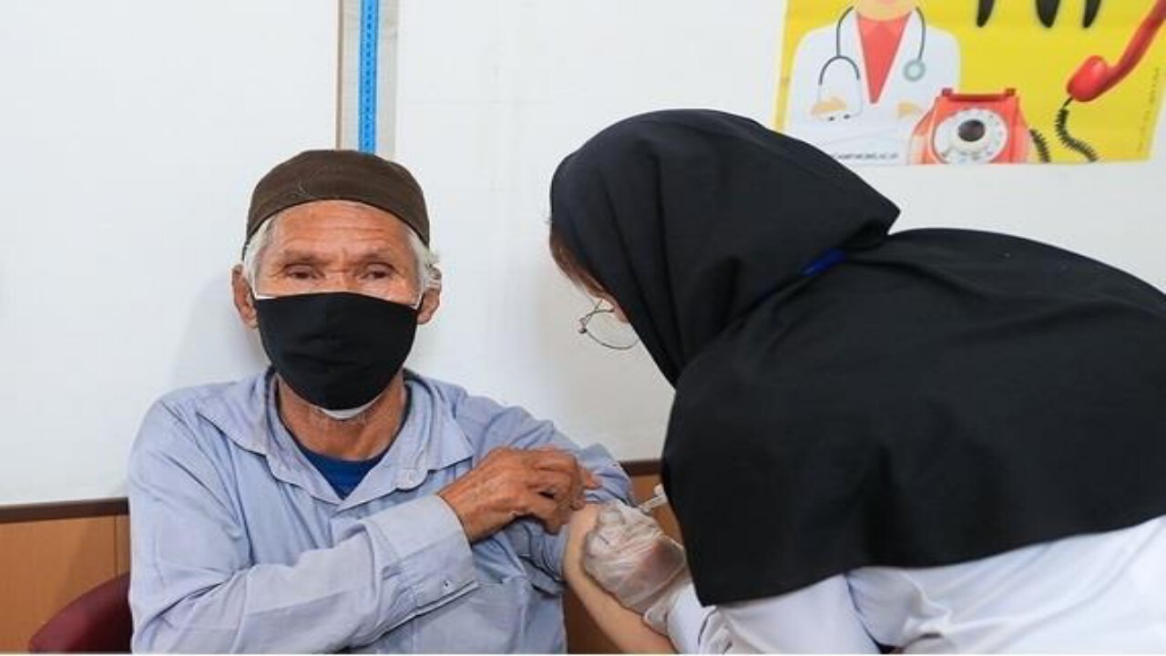 شهرستان خاش در واکسیناسیون تکمیلی اتباع کارنامه درخشانی دارد