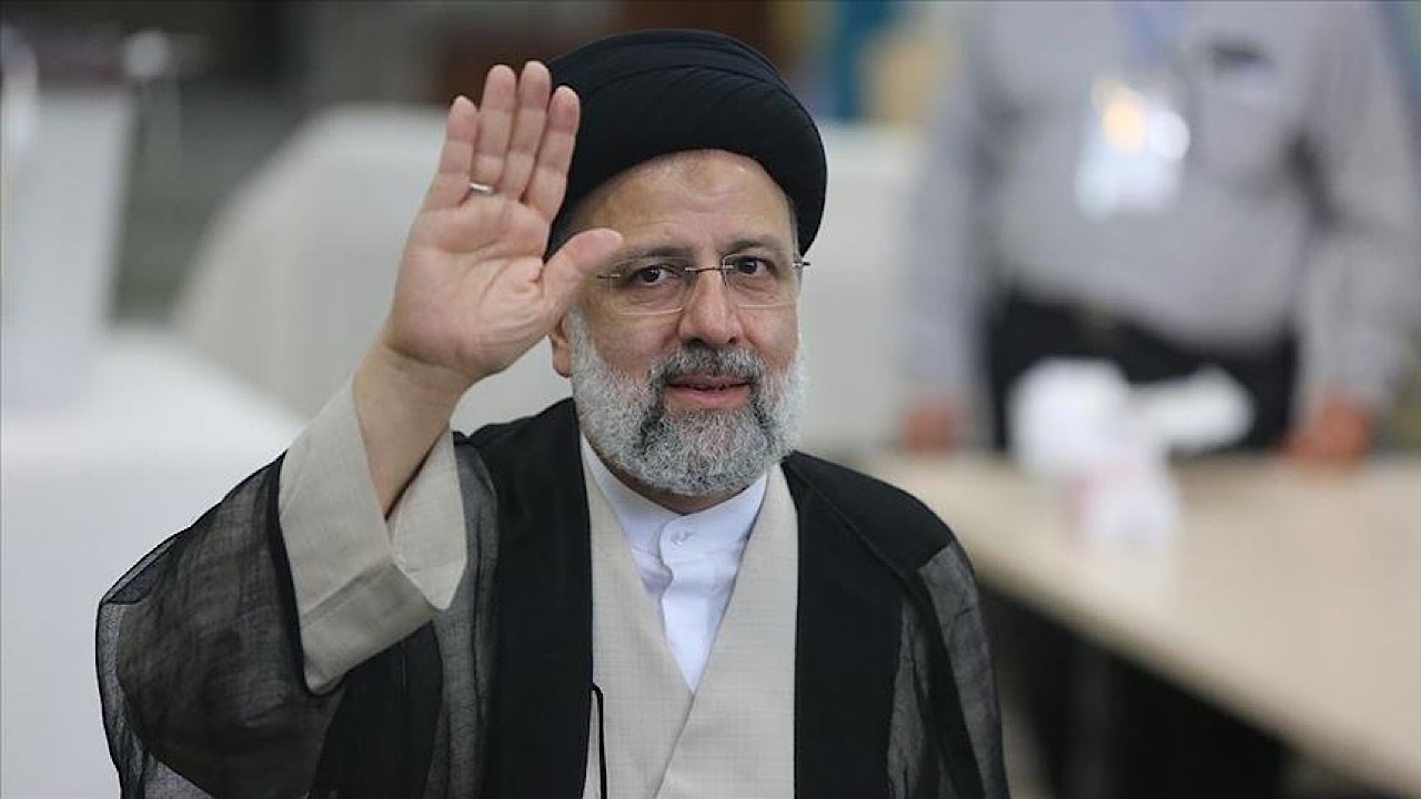 تشکر ویژه رئیس‌جمهور از رئیس سازمان فضایی ایران