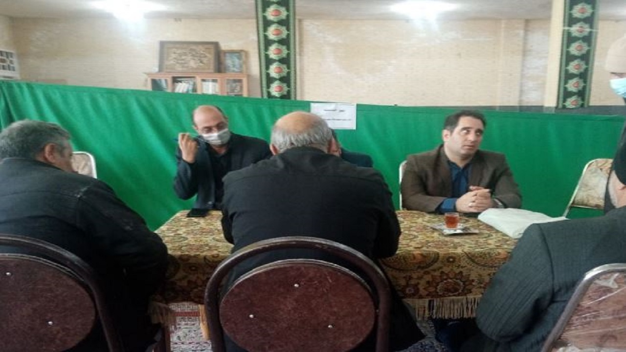 تشکیل میز خدمت اداره ثبت و اسناد در منشاد