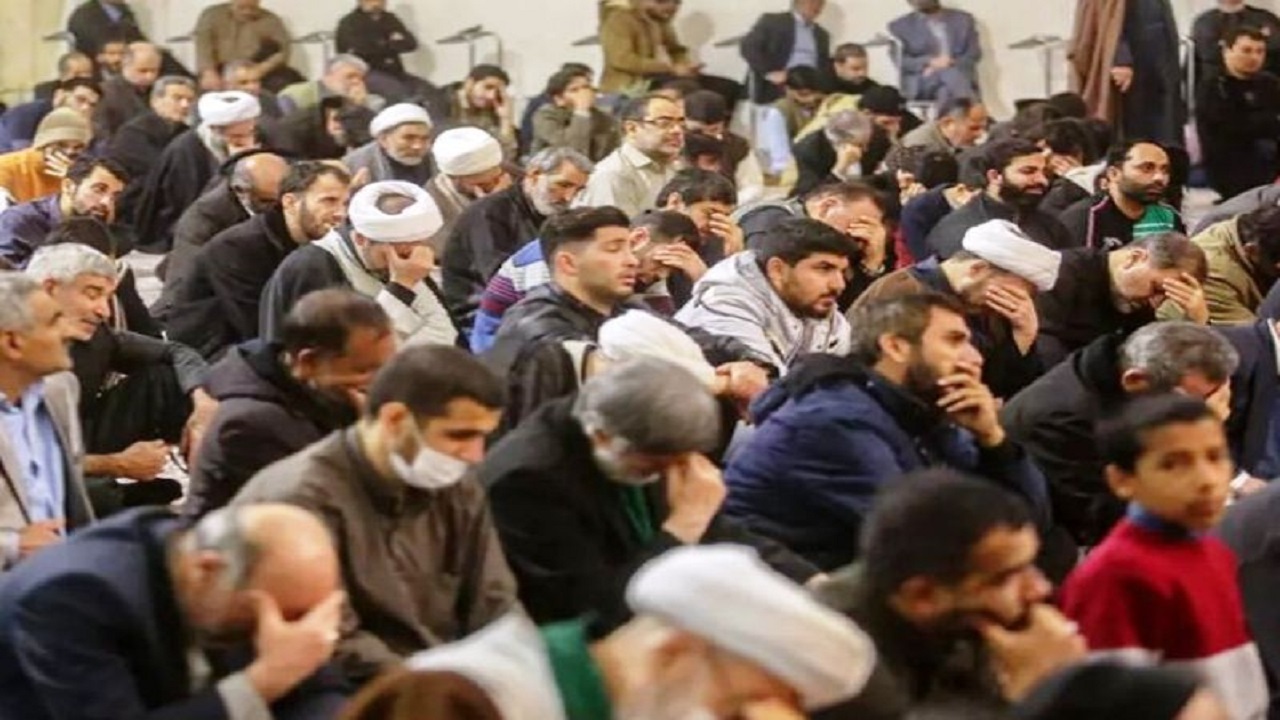 آیین بزرگداشت شهدای قمی حادثه هواپیمای اوکراینی در حرم حضرت معصومه برگزار شد