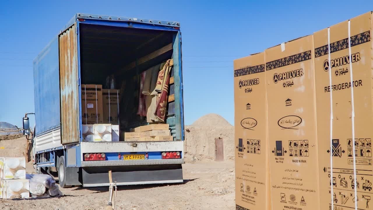 توزیع لوازم خانگی بین اهالی ۴ روستای خراسان جنوبی