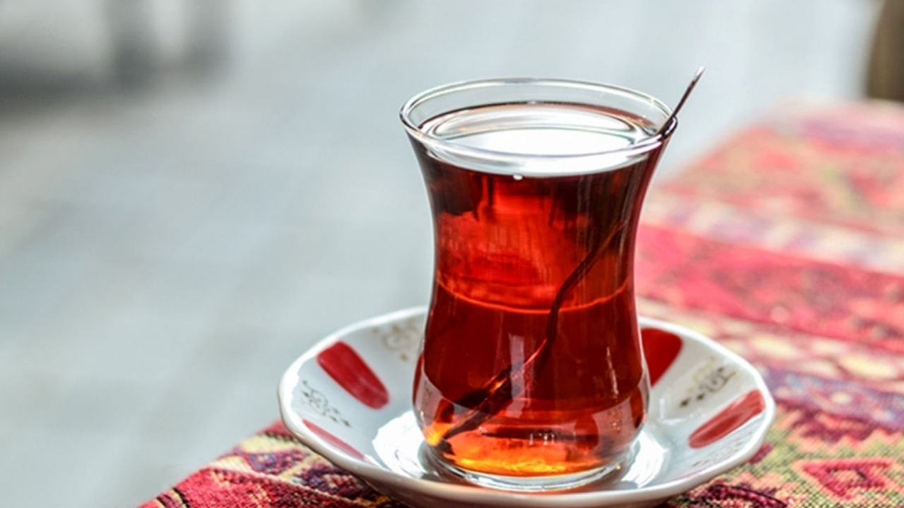 ممنوعیت نوشیدن چایی بعد از غذا