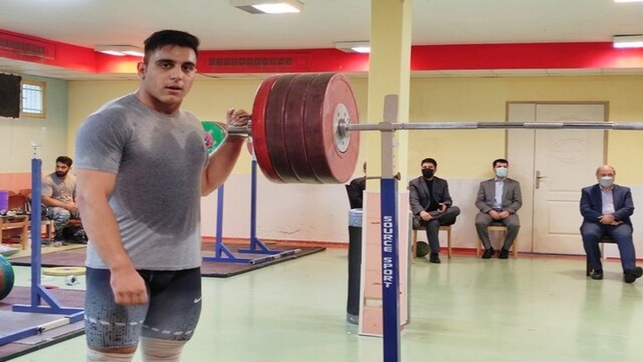 معتمدی تا پایان لیگ وزنه برداری نمی تواند ذوب آهن را همراهی کند