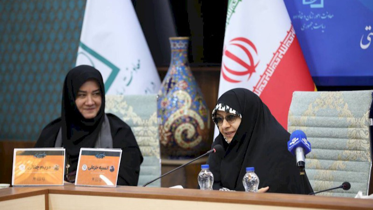 صنایع‌دستی بانوان را تبدیل به هنرمندانی خلاق می‌‌کند