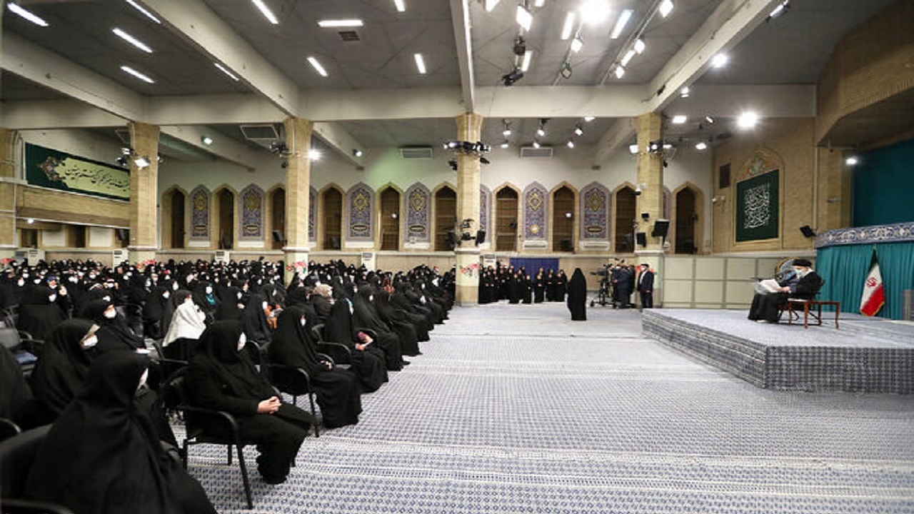زنان معروف حسینیه امام خمینی که عکسشان وایرال شد +تصاویر